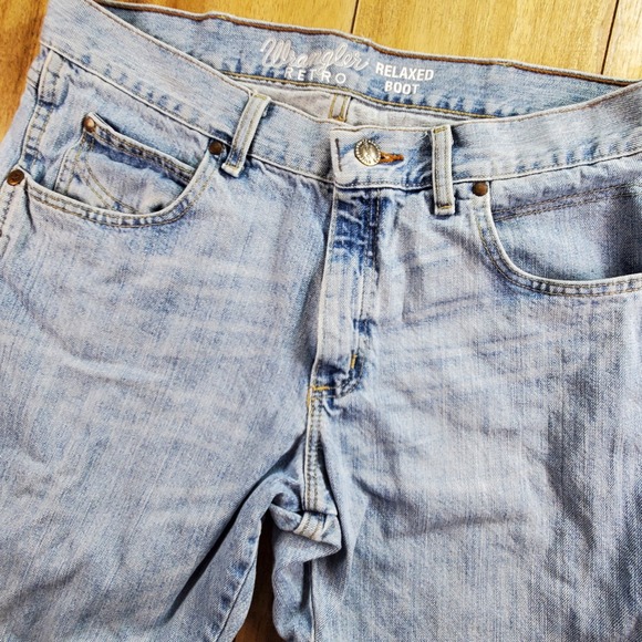 Wrangler Retro Relaxed Bootcut Jeans Mens 34x32 Light Wash Blue Denim WRT20CR - Picture 2 of 8